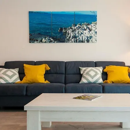 Holiday home In Mit Grossem Pool